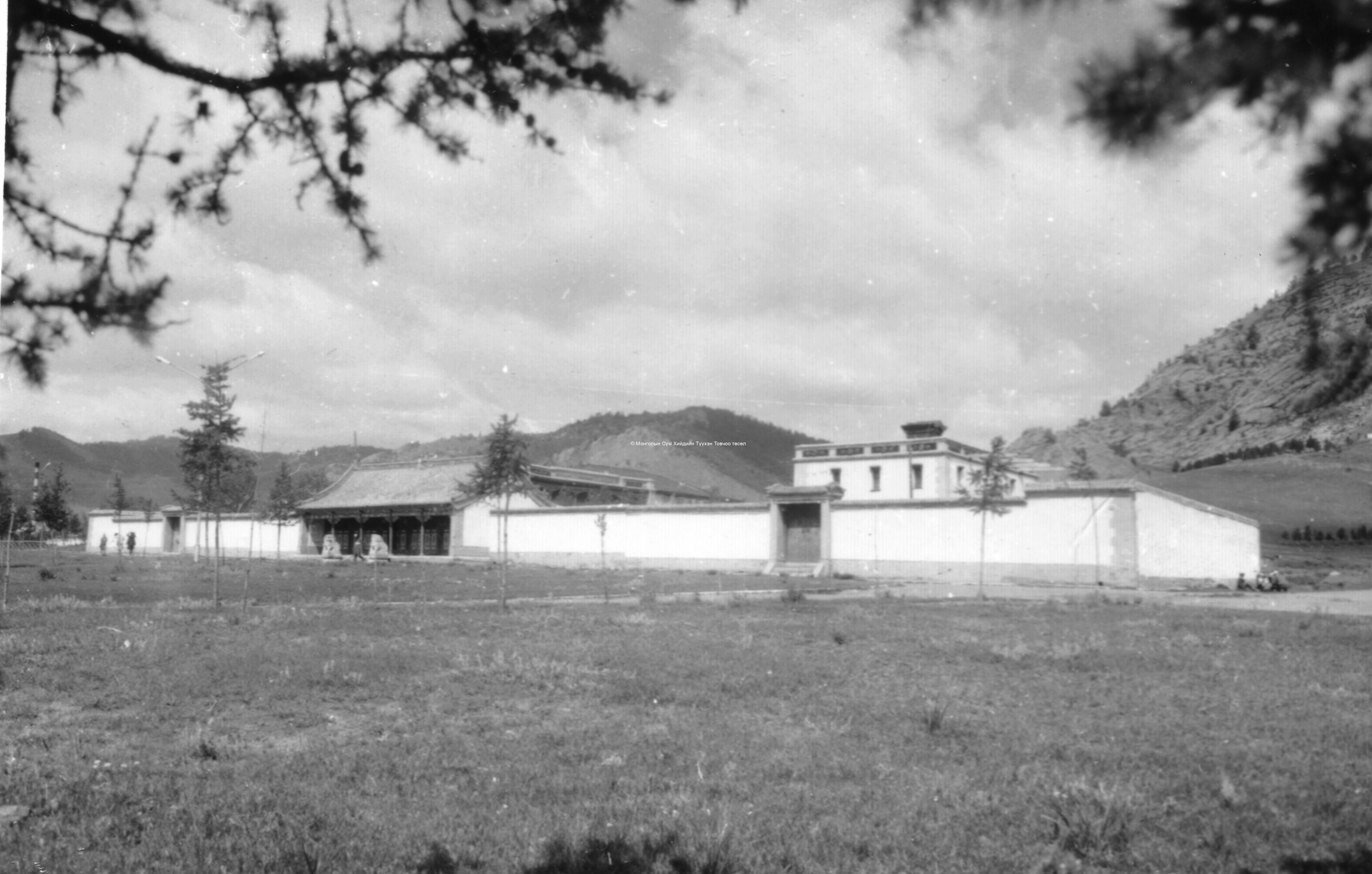 Zaya gegeen's Palace, present-day museum of Arkhangai aimag. Film Archives ?